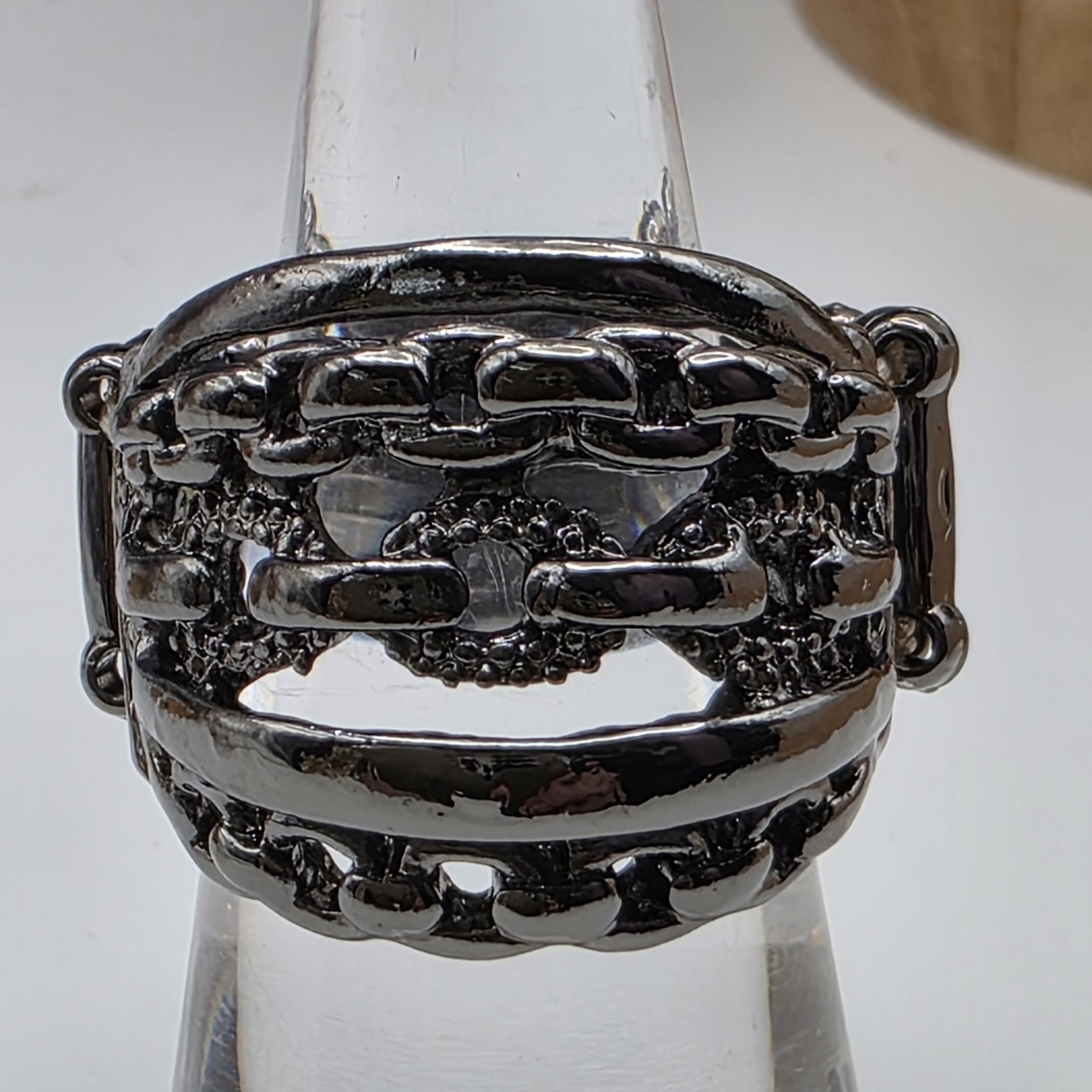 Paparazzi Gleaming Silver Chain Ring 688